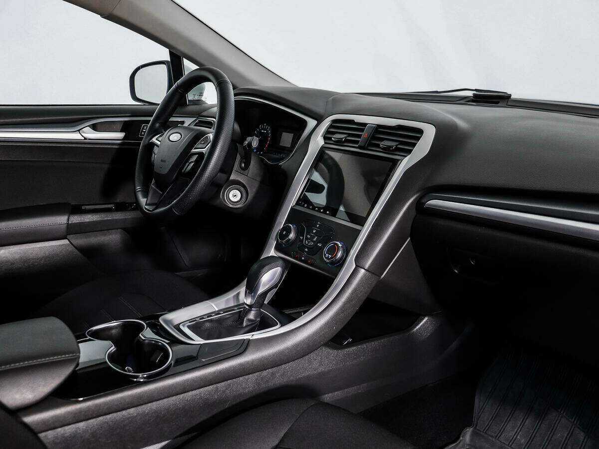 Ford Mondeo с пробегом — 2016 год. Фото: #10