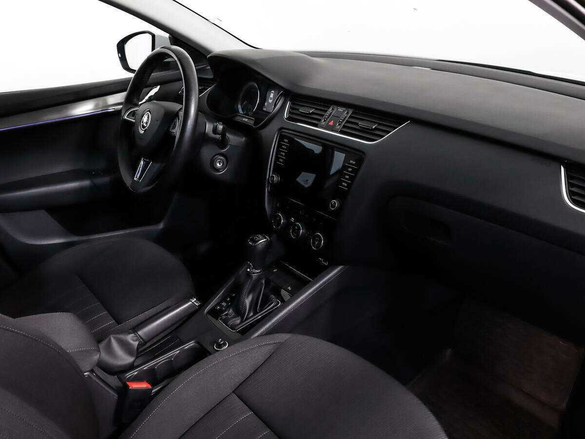 Skoda Octavia с пробегом — 2018 год. Фото: #10