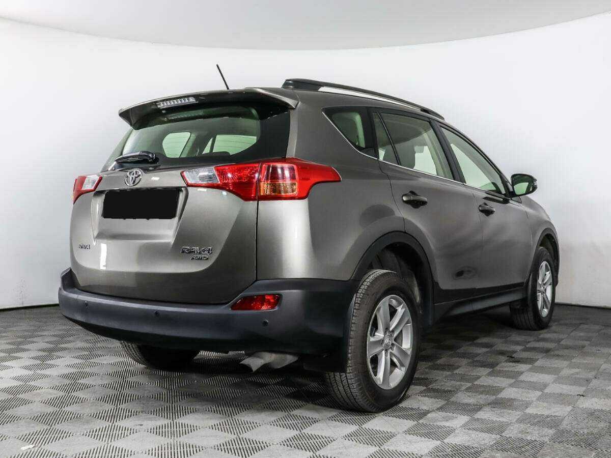 Toyota RAV4 с пробегом — 2013 год. Фото: #4