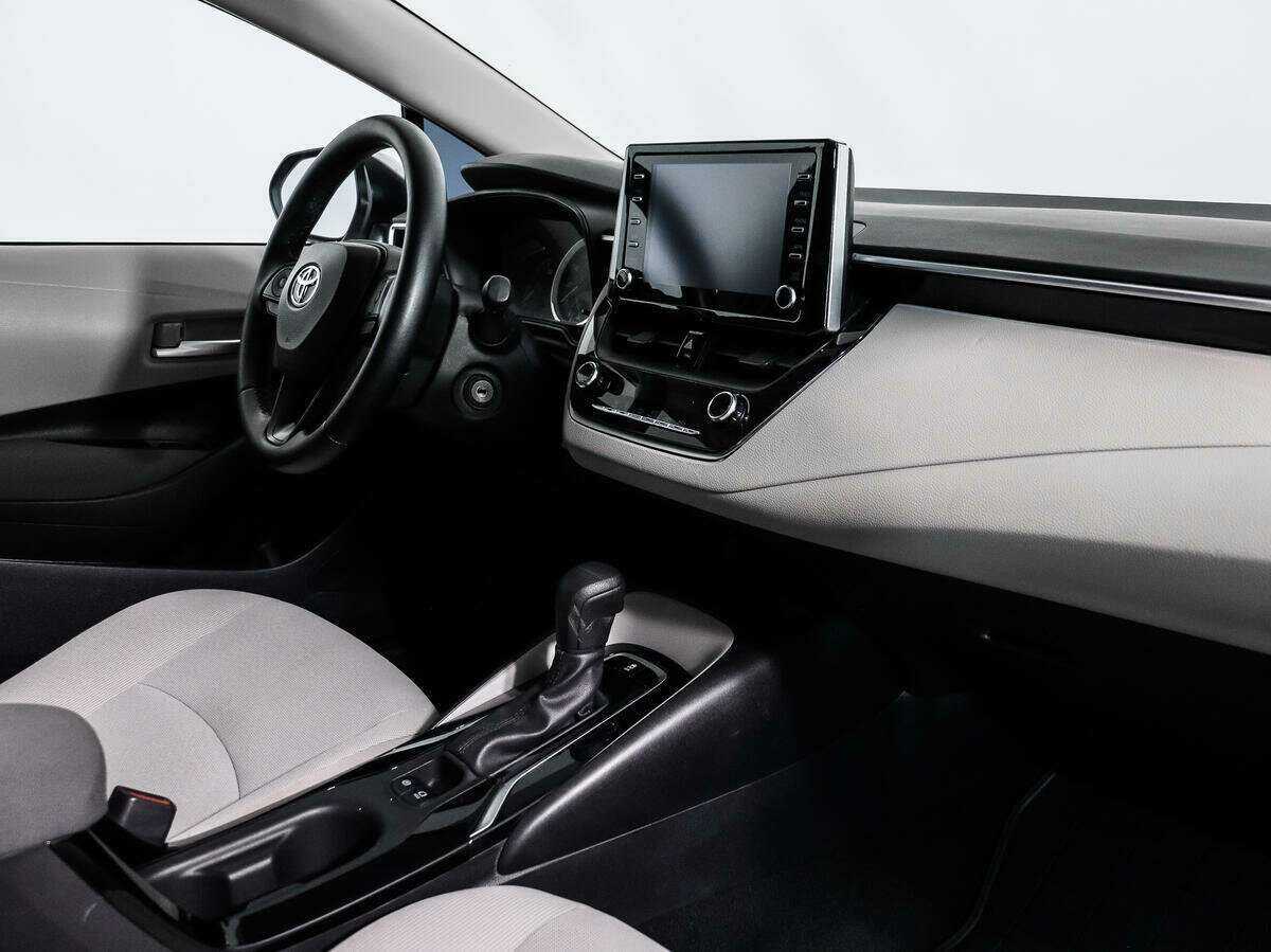 Toyota Corolla с пробегом — 2021 год. Фото: #10