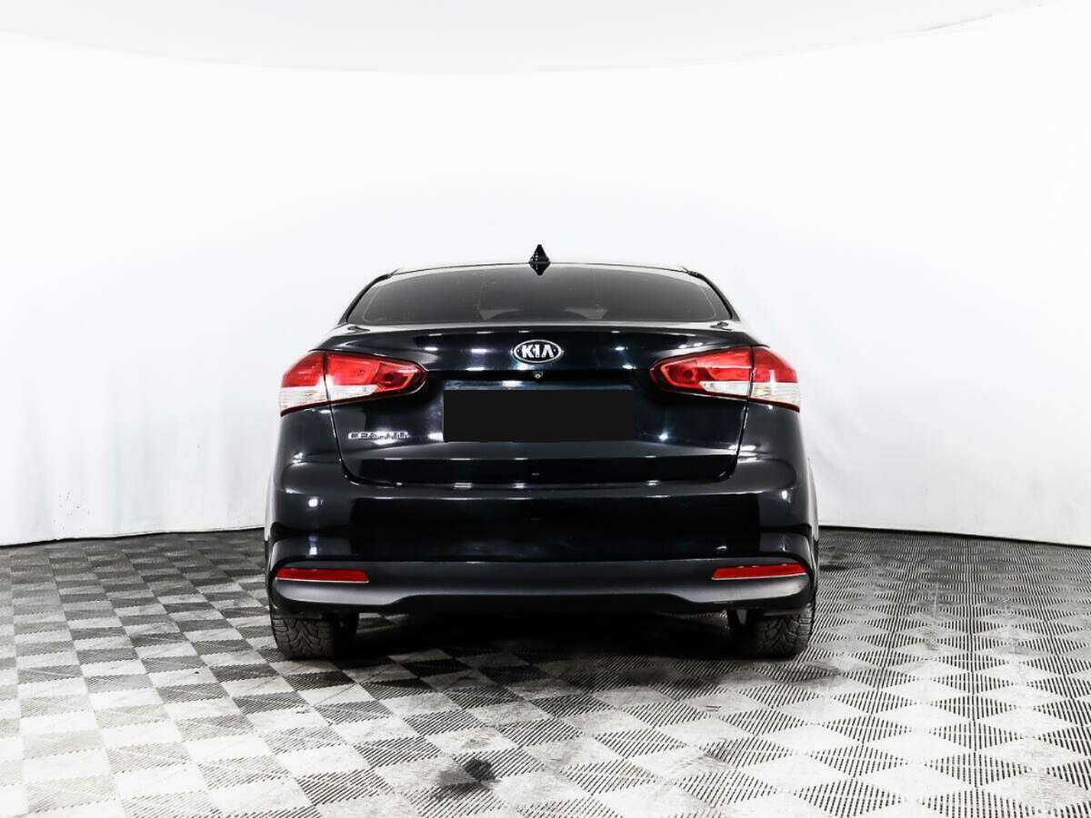 Kia Cerato с пробегом — 2017 год. Фото: #5