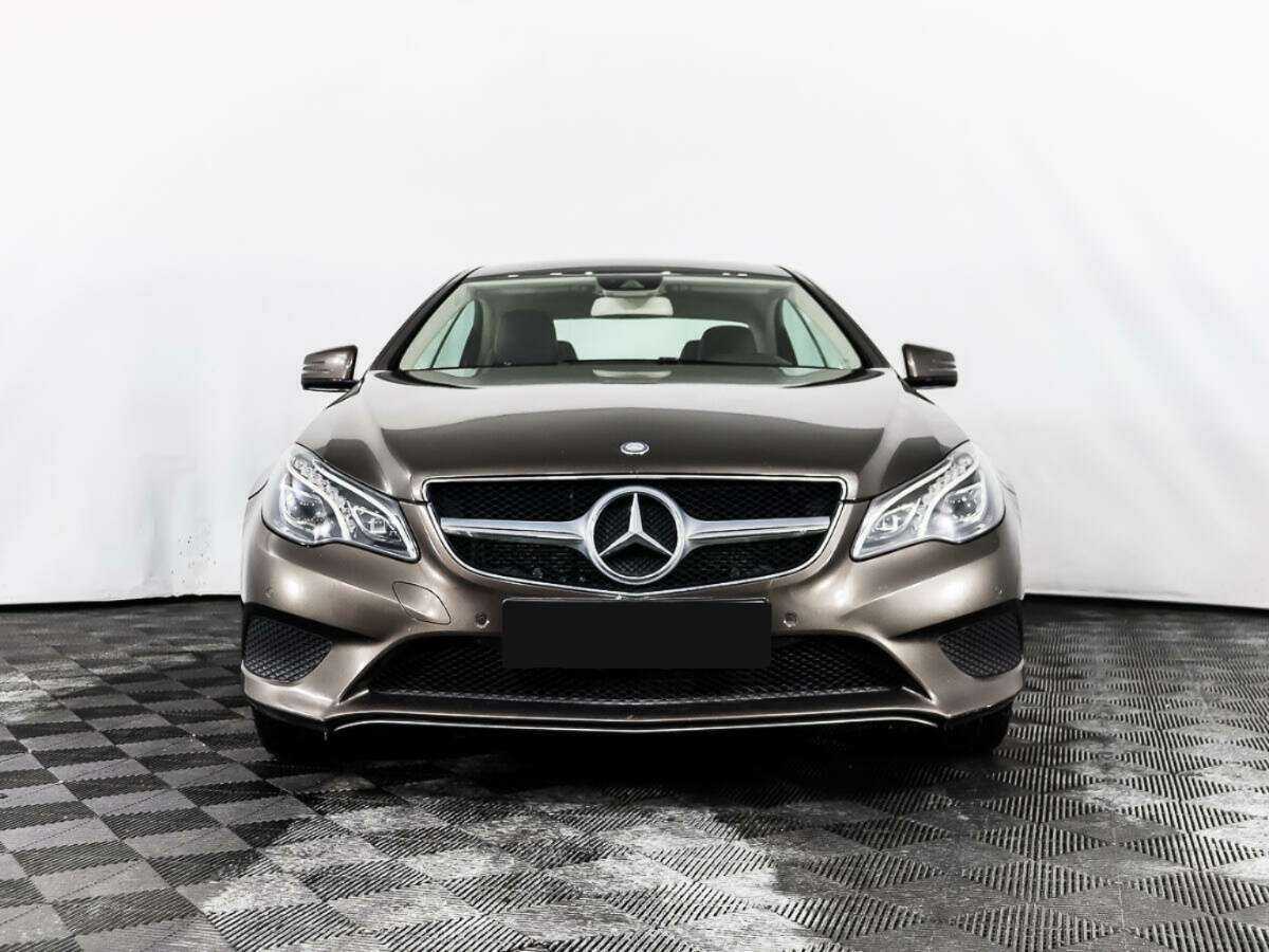 Mercedes-Benz E-Класс с пробегом — 2014 год. Фото: #1