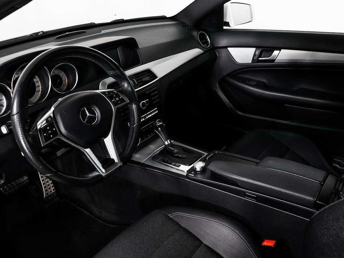 Mercedes-Benz C-Класс с пробегом — 2015 год. Фото: #8