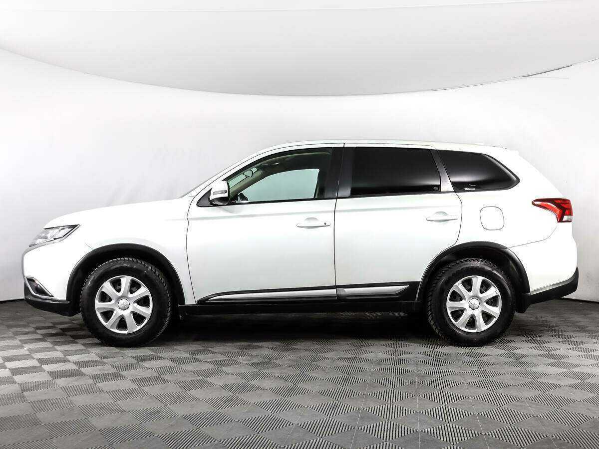 Mitsubishi Outlander с пробегом — 2018 год. Фото: #7