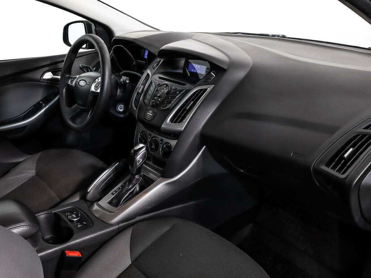 Ford Focus с пробегом — 2012 год. Фото: #9