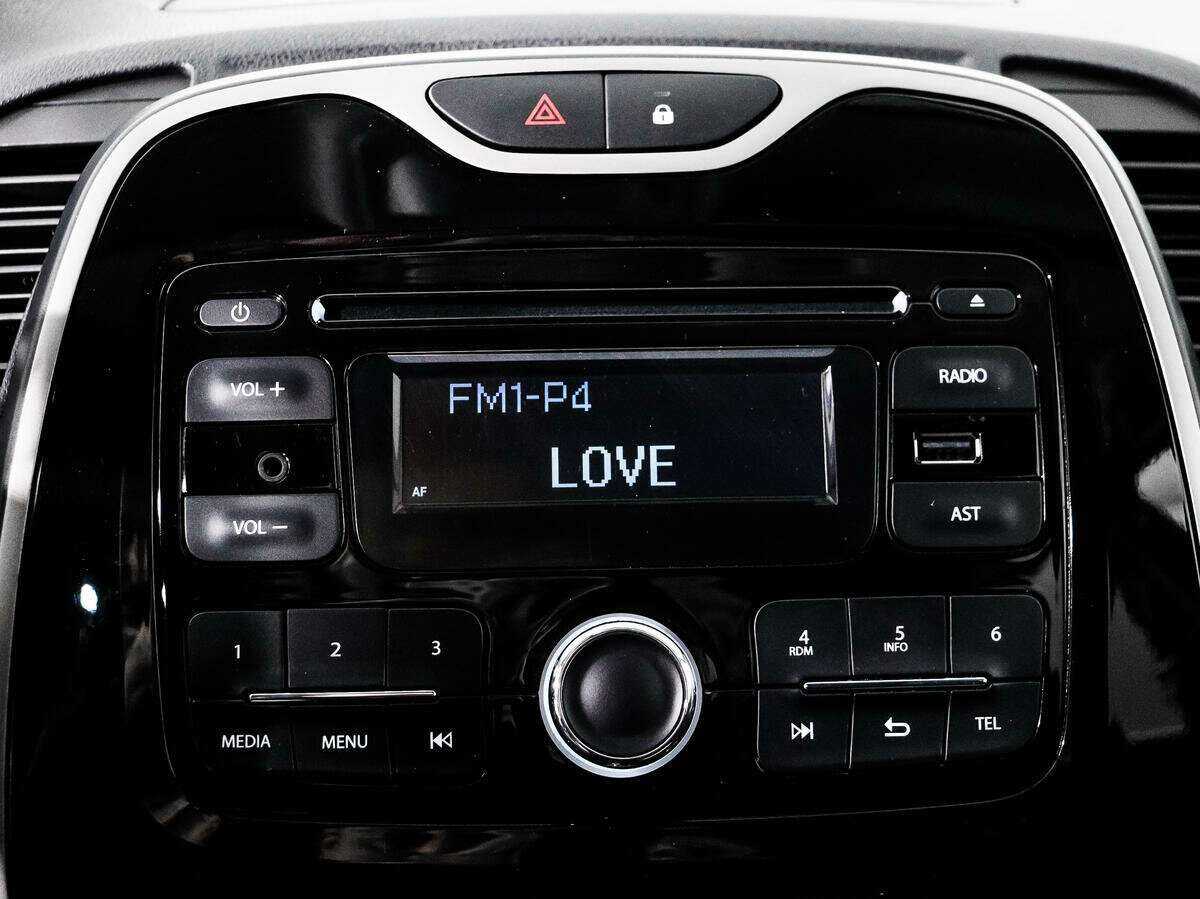 Renault Kaptur с пробегом — 2016 год. Фото: #11