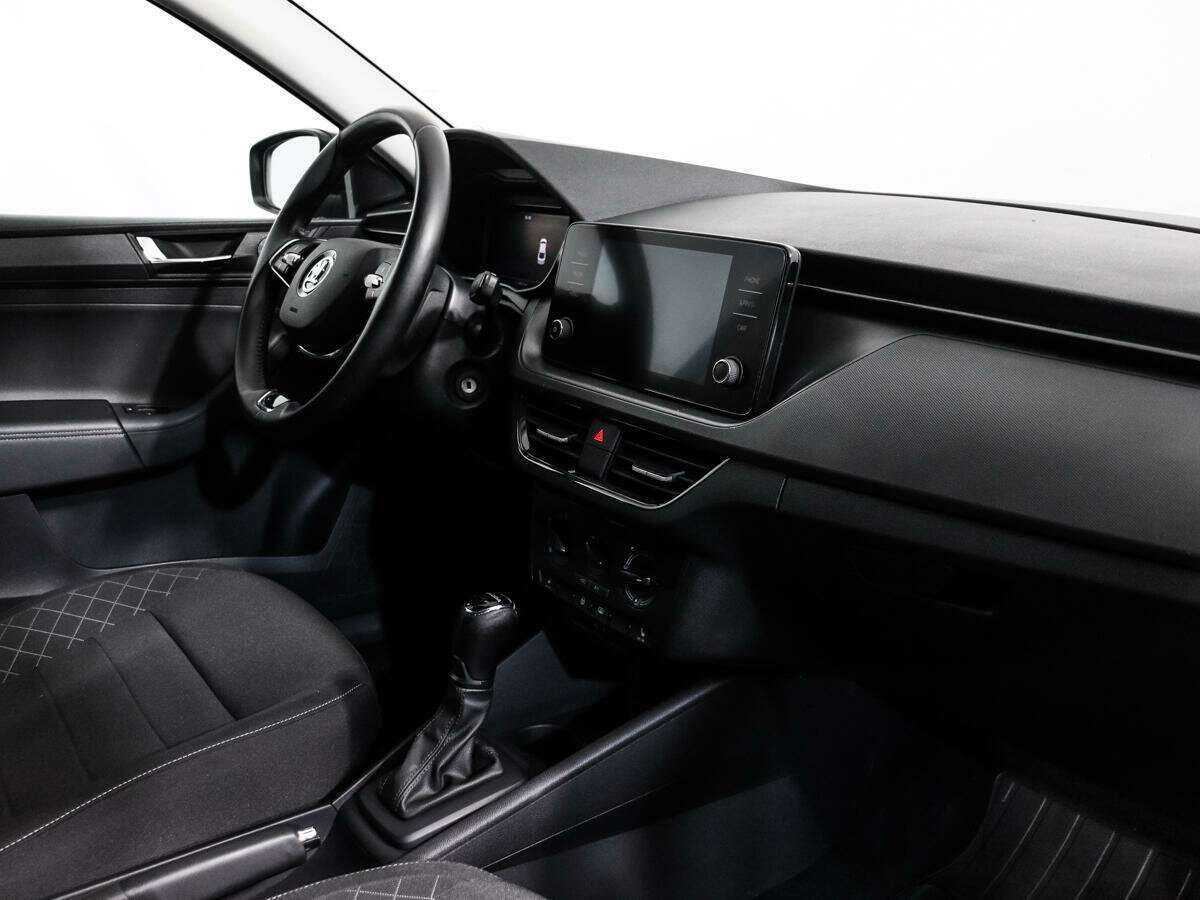 Skoda Rapid с пробегом — 2021 год. Фото: #7