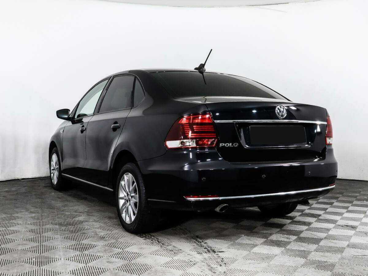Volkswagen Polo с пробегом — 2018 год. Фото: #5