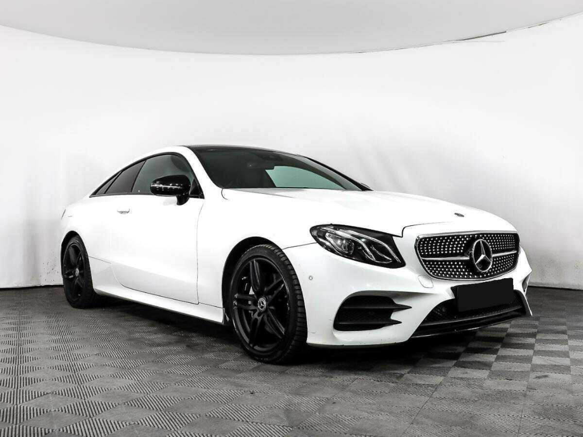 Mercedes-Benz E-Класс с пробегом — 2017 год. Фото: #2