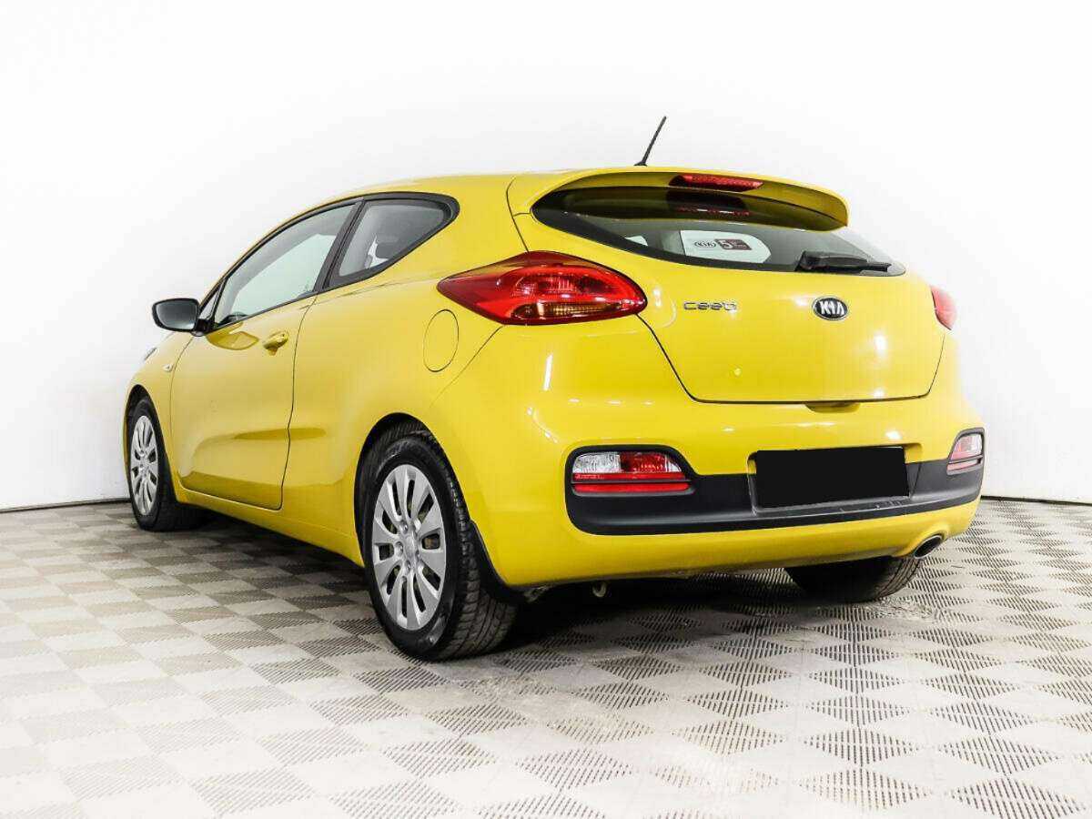 Kia Ceed с пробегом — 2015 год. Фото: #6