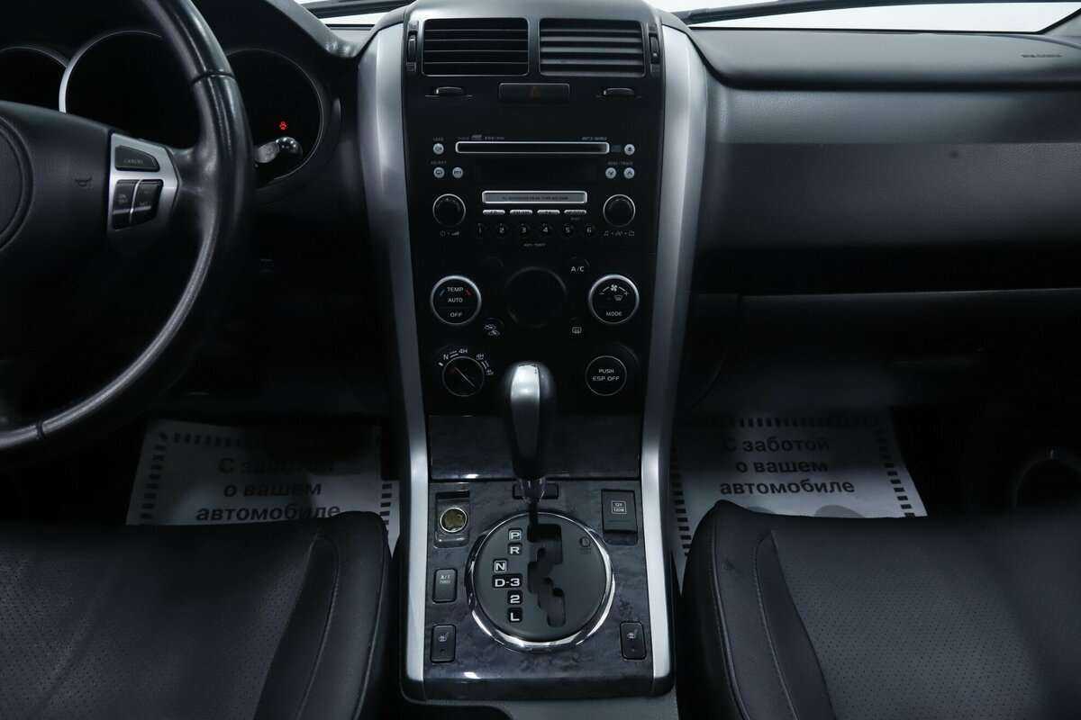 Suzuki Grand Vitara с пробегом — 2012 год. Фото: #12