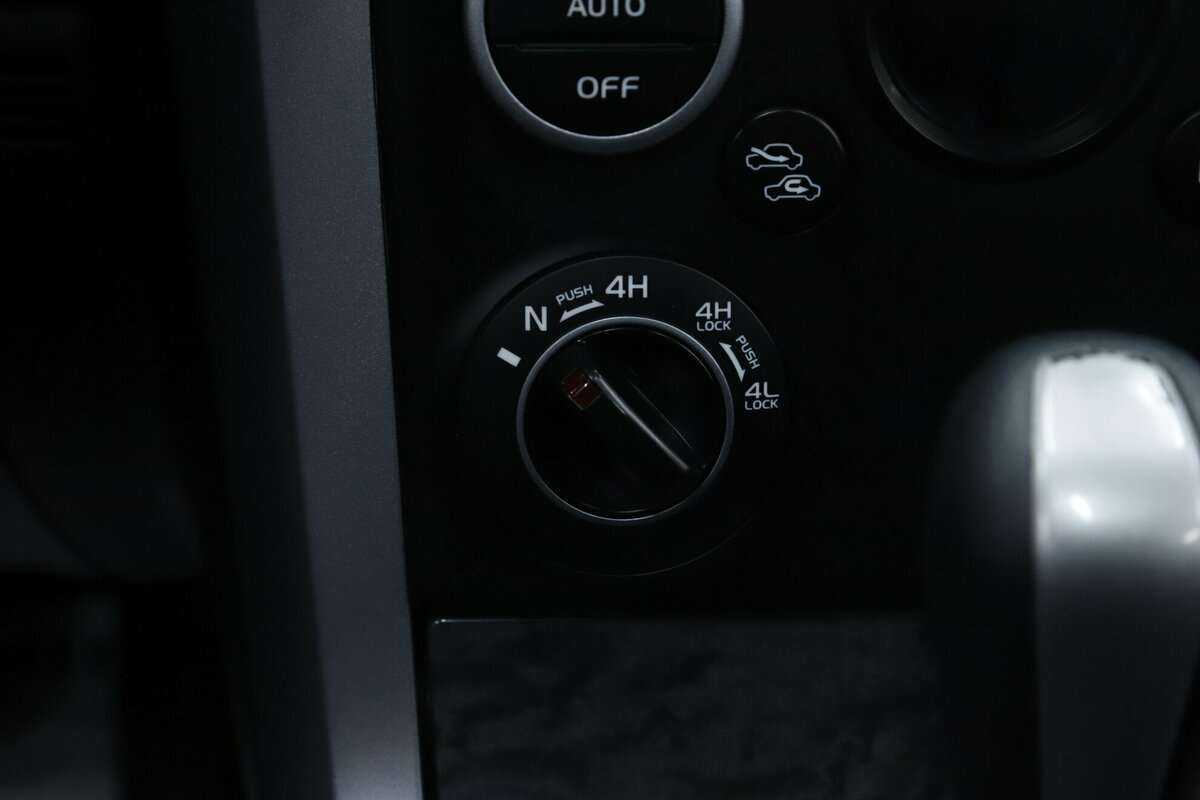 Suzuki Grand Vitara с пробегом — 2012 год. Фото: #13