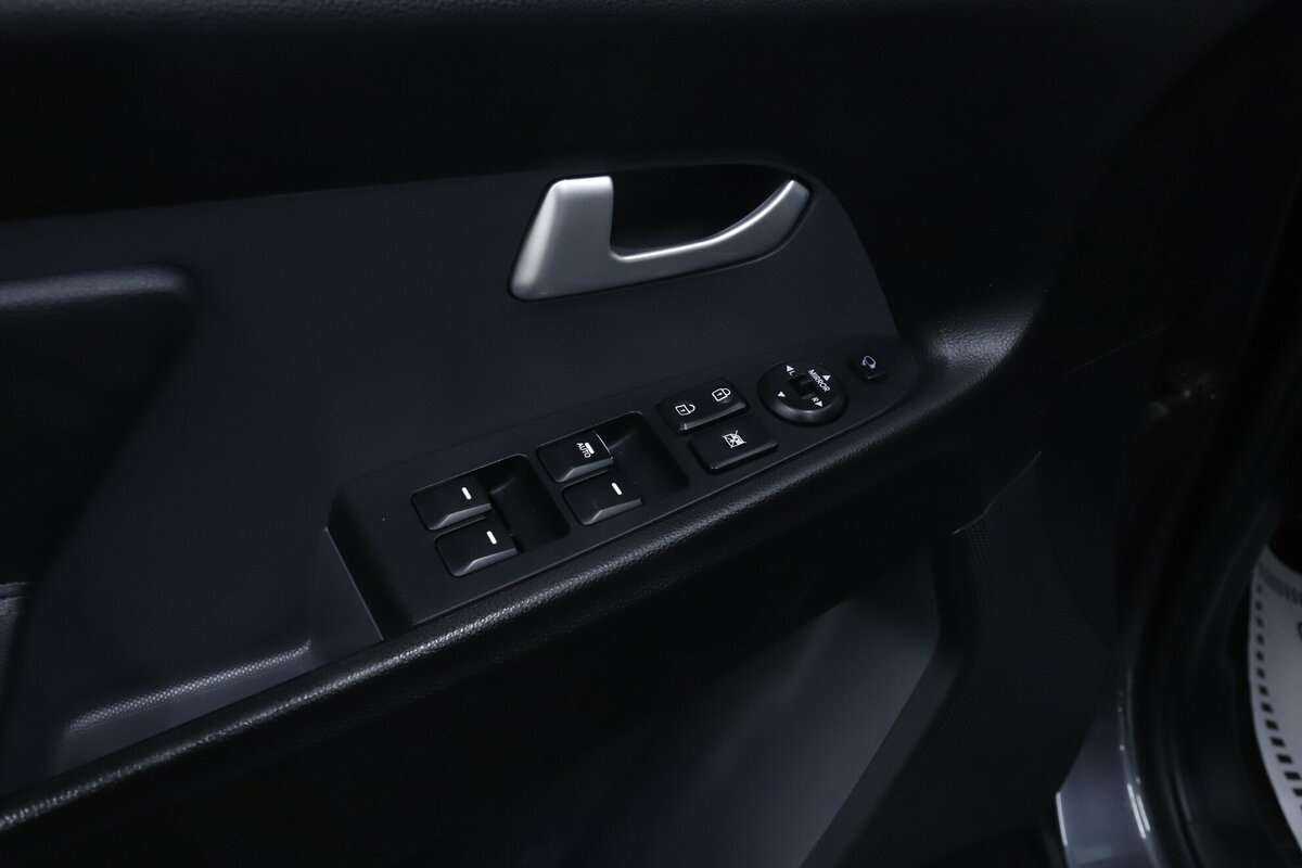 Kia Sportage с пробегом — 2013 год. Фото: #10