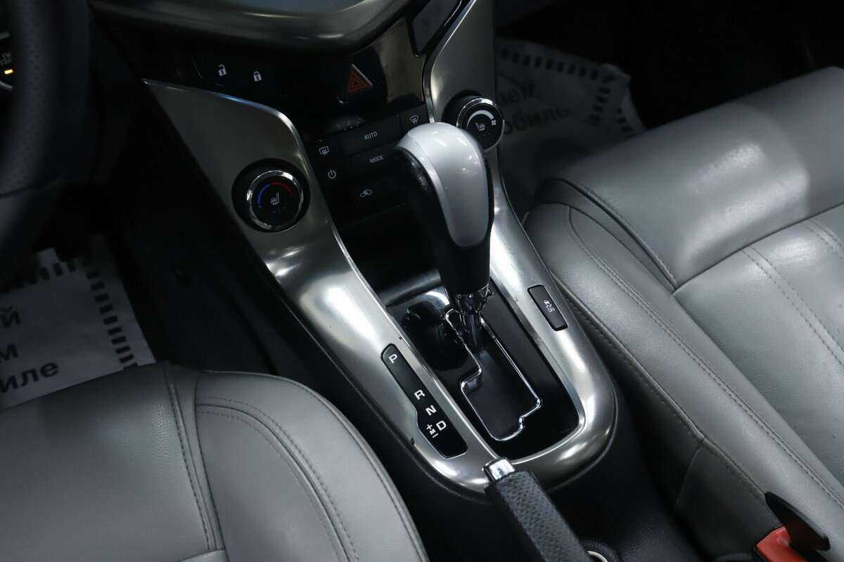 Chevrolet Cruze с пробегом — 2015 год. Фото: #13