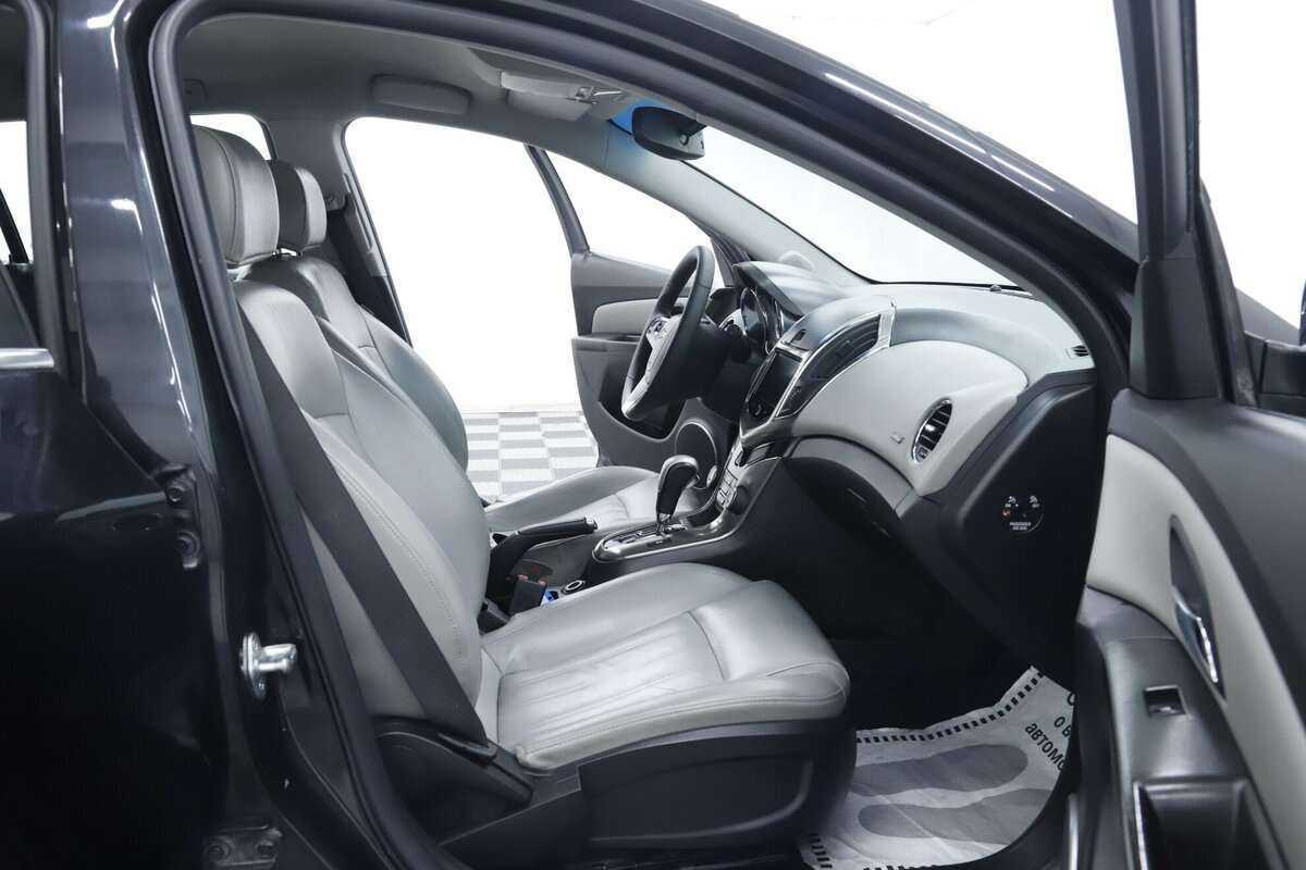 Chevrolet Cruze с пробегом — 2015 год. Фото: #15