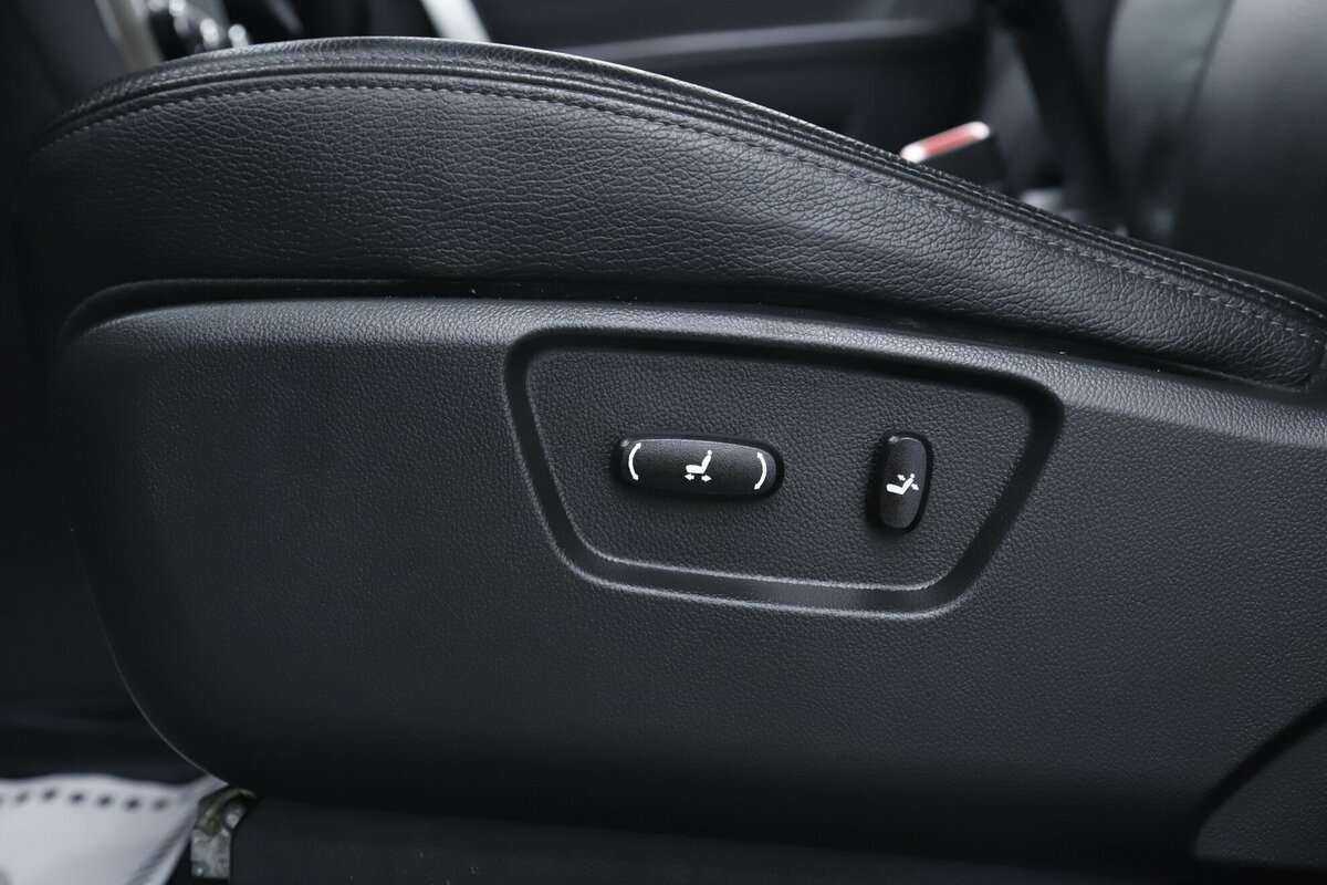 Chevrolet Captiva с пробегом — 2015 год. Фото: #8