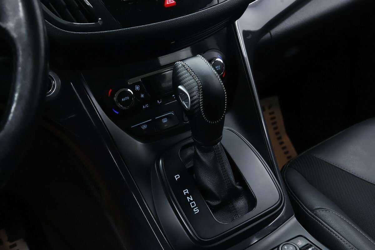 Ford Kuga с пробегом — 2016 год. Фото: #13