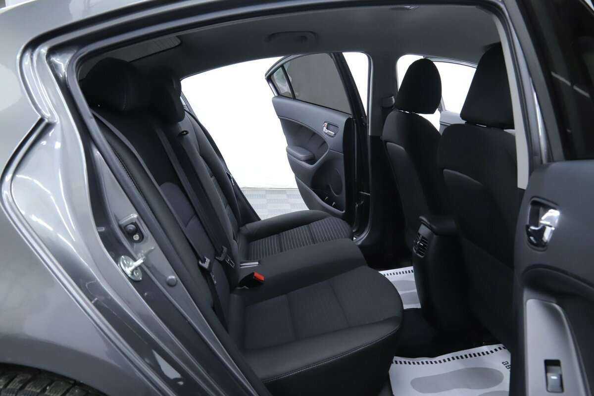 Kia Cerato с пробегом — 2018 год. Фото: #15