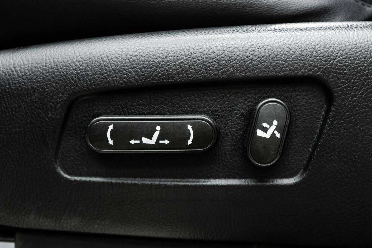 Kia Mohave с пробегом — 2012 год. Фото: #21