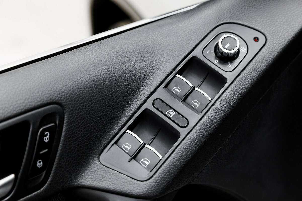 Volkswagen Tiguan с пробегом — 2012 год. Фото: #6