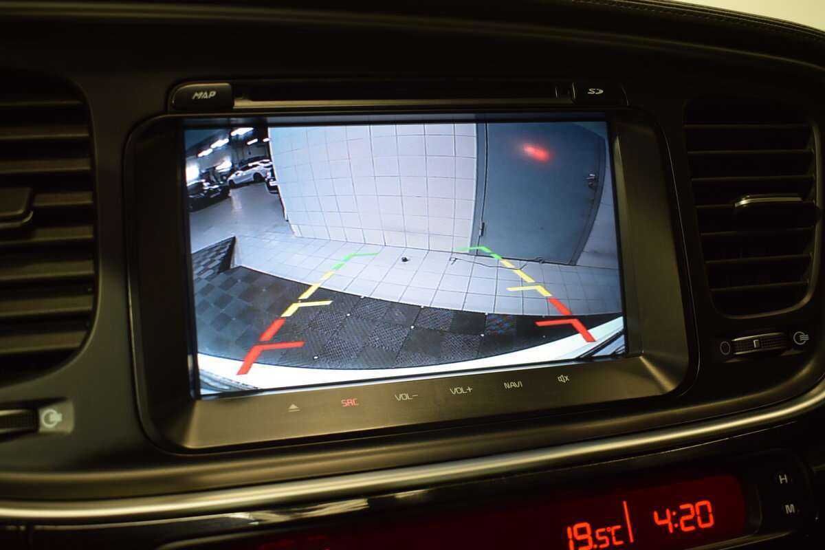 Kia Optima с пробегом — 2015 год. Фото: #18