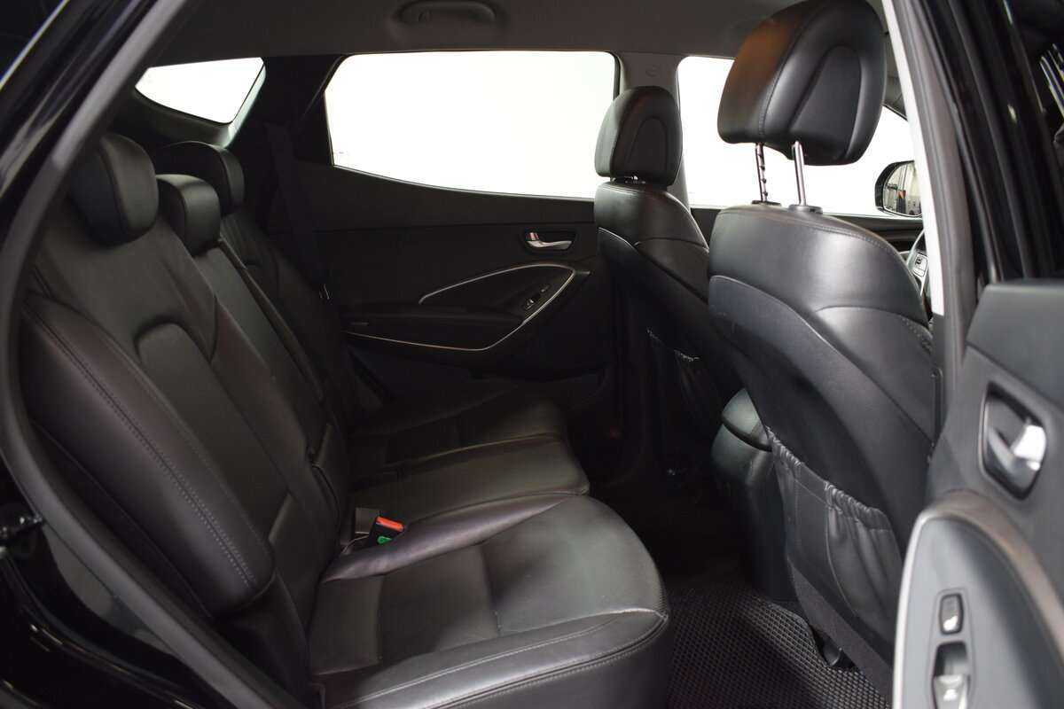 Hyundai Santa Fe с пробегом — 2016 год. Фото: #18