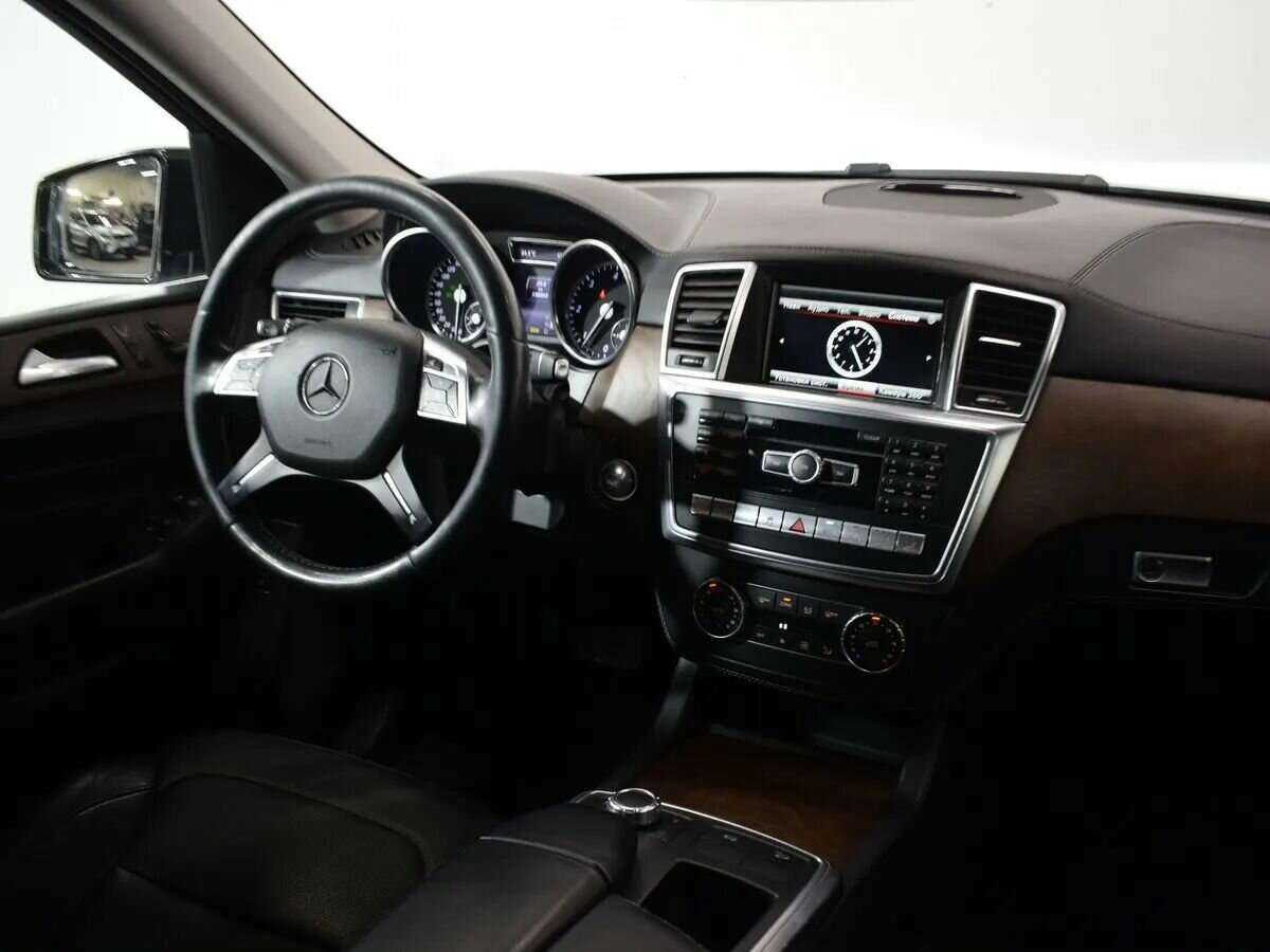 Mercedes-Benz M-Класс с пробегом — 2014 год. Фото: #10