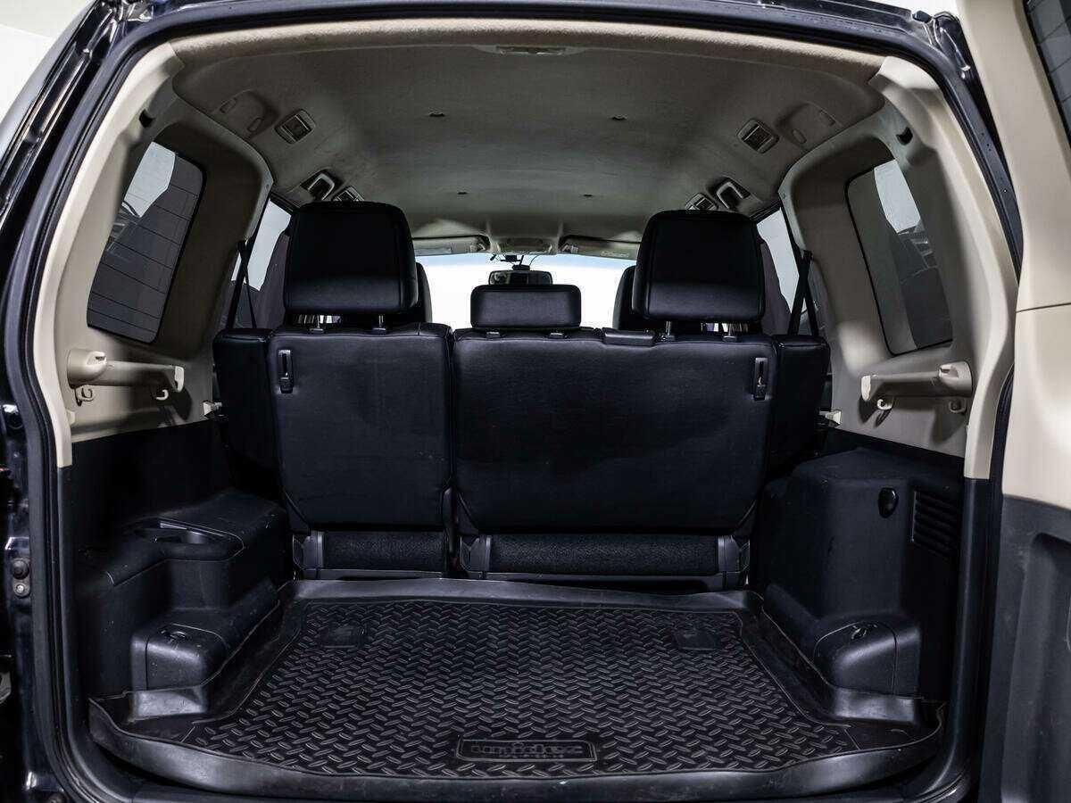 Mitsubishi Pajero с пробегом — 2015 год. Фото: #19