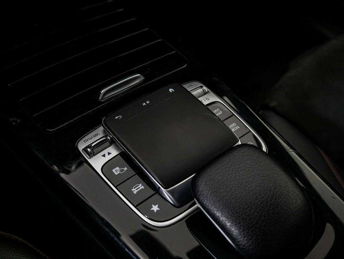 Mercedes-Benz CLA с пробегом — 2019 год. Фото: #20