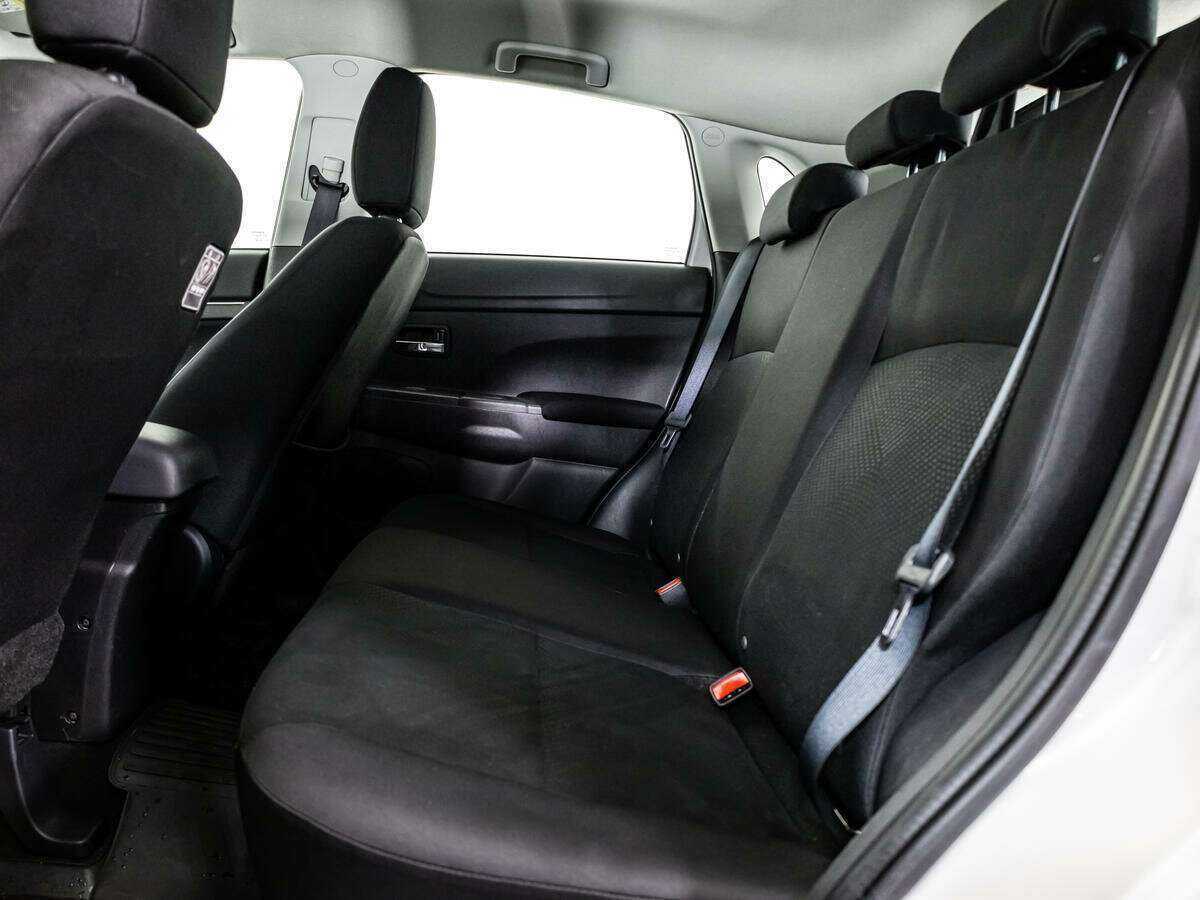 Mitsubishi ASX с пробегом — 2014 год. Фото: #8