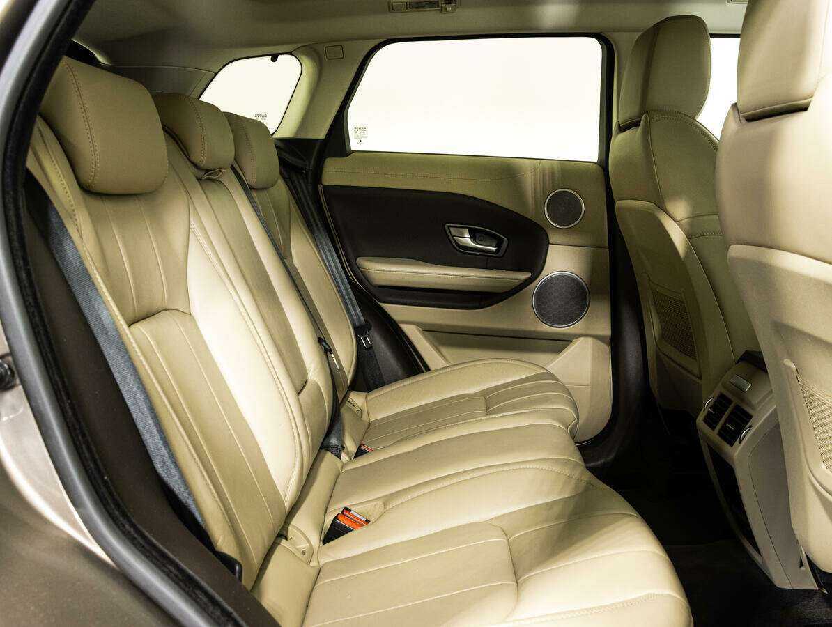 Land Rover Range Rover Evoque с пробегом — 2017 год. Фото: #10