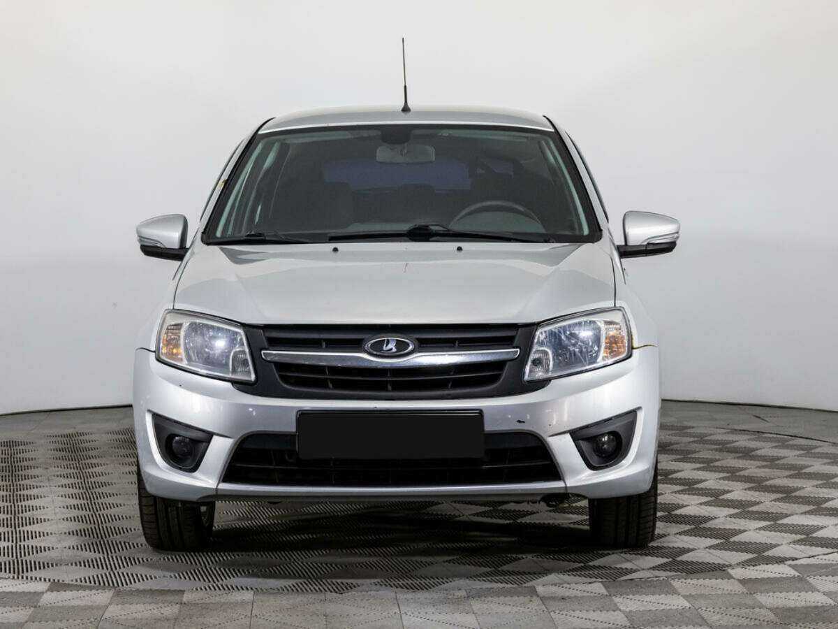 Lada (ВАЗ) Granta с пробегом — 2016 год. Фото: #1