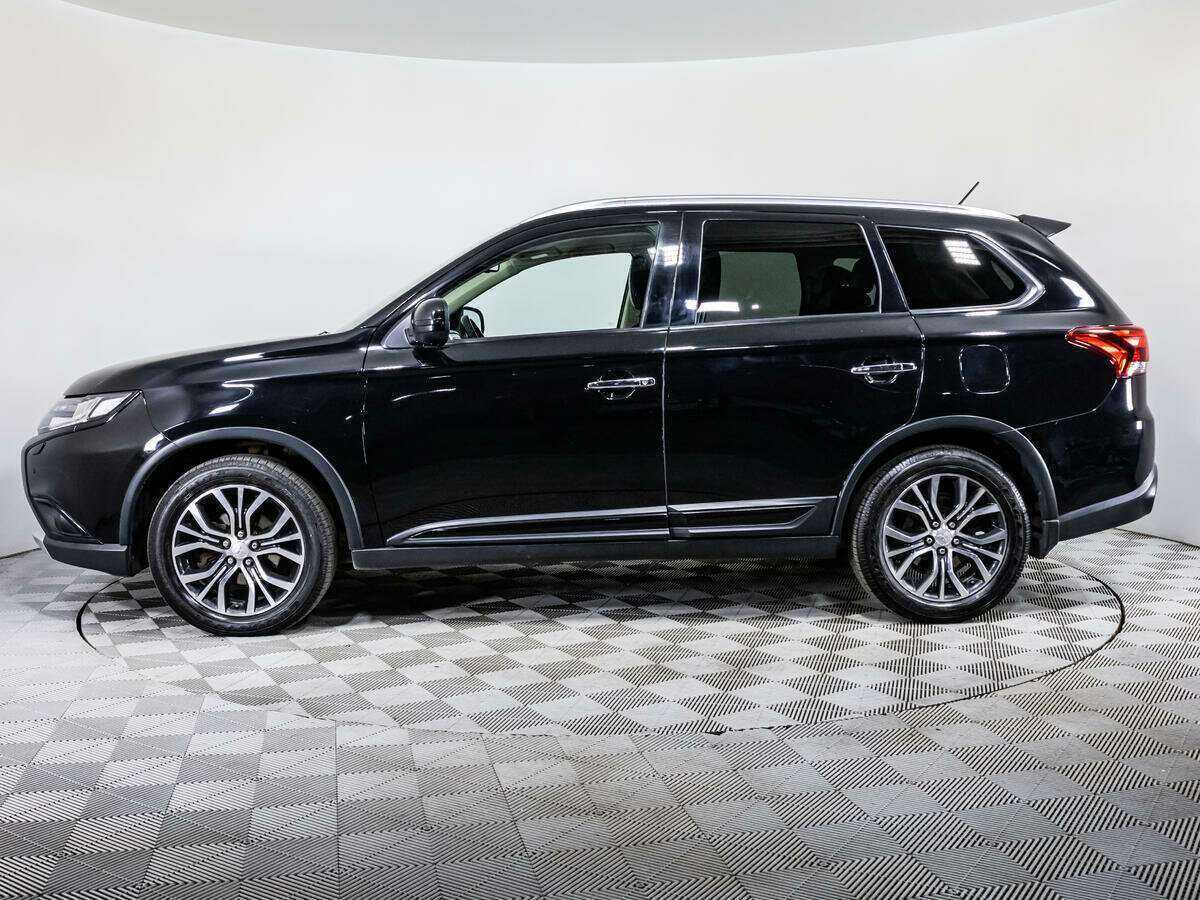Mitsubishi Outlander с пробегом — 2016 год. Фото: #7