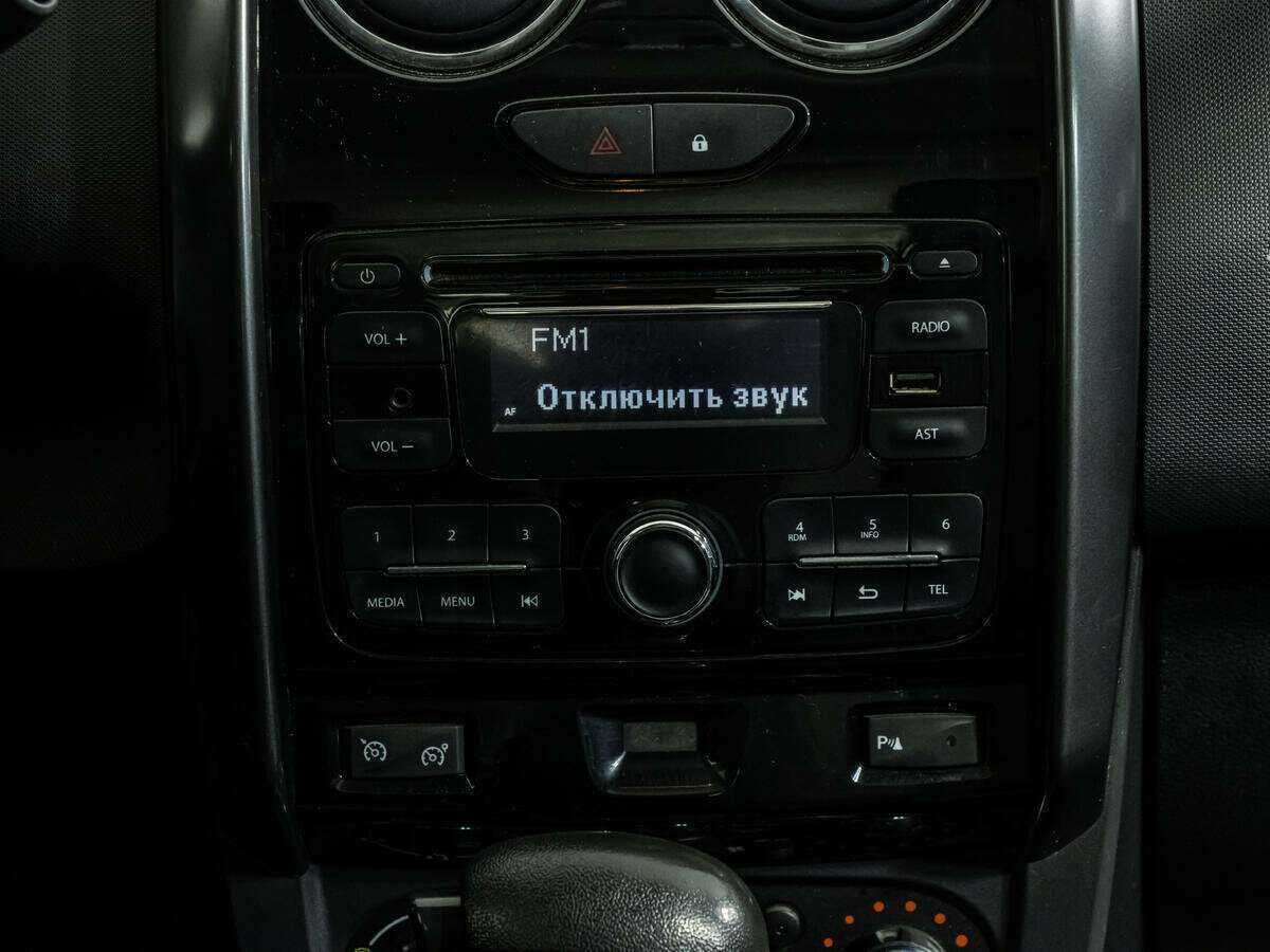 Renault Duster с пробегом — 2015 год. Фото: #13