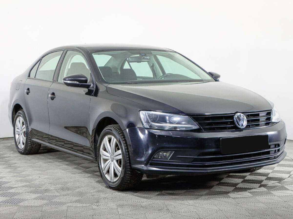 Volkswagen Jetta с пробегом — 2015 год. Фото: #2