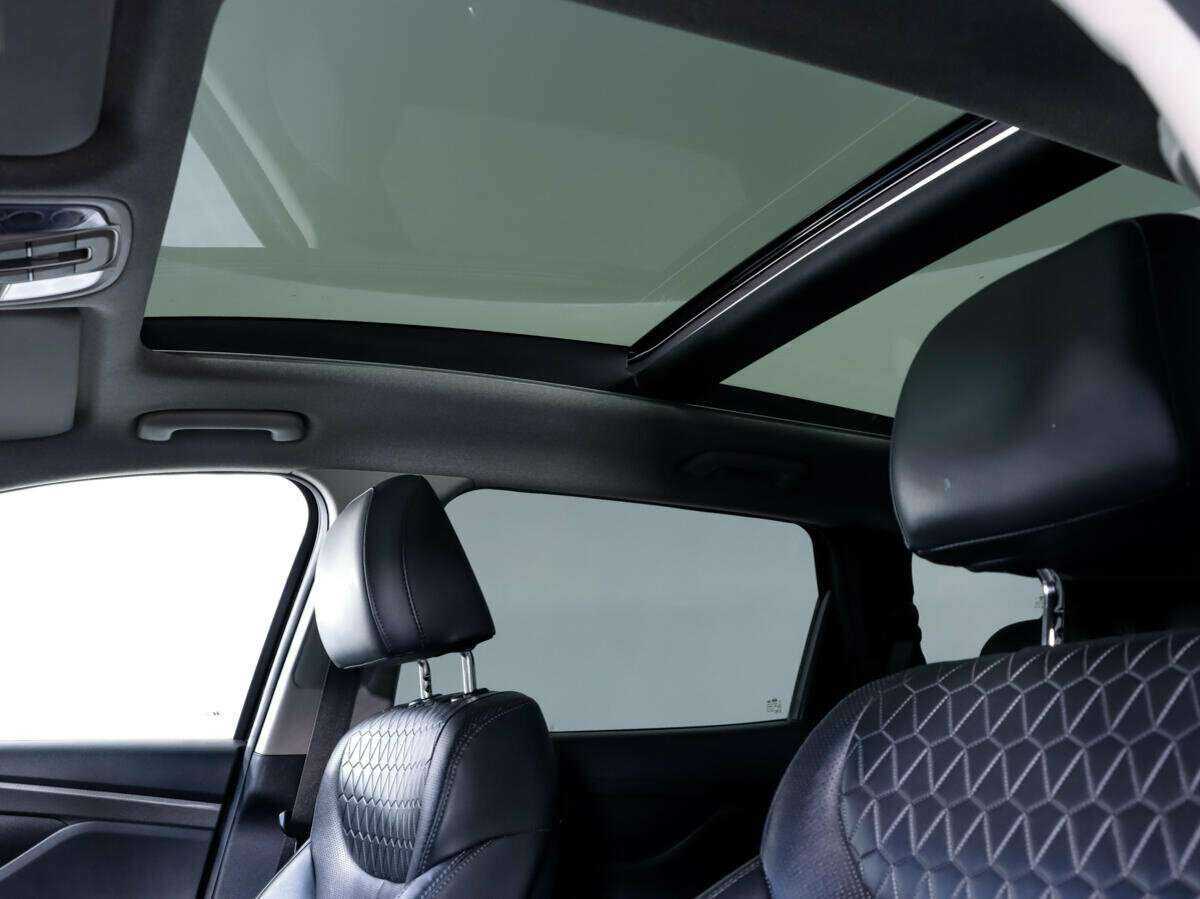 Hyundai Santa Fe с пробегом — 2018 год. Фото: #13