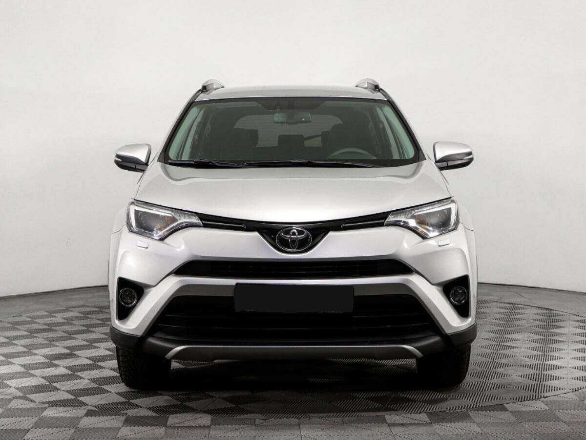 Toyota RAV4 с пробегом — 2017 год. Фото: #1