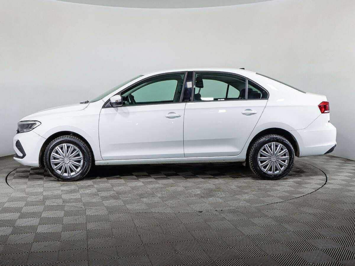 Volkswagen Polo с пробегом — 2022 год. Фото: #6