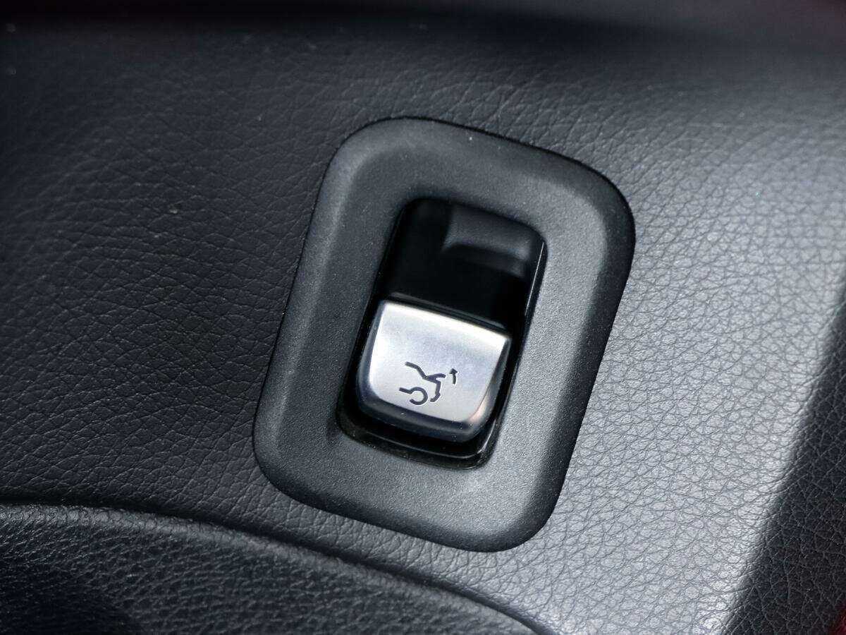 Mercedes-Benz C-Класс с пробегом — 2015 год. Фото: #16