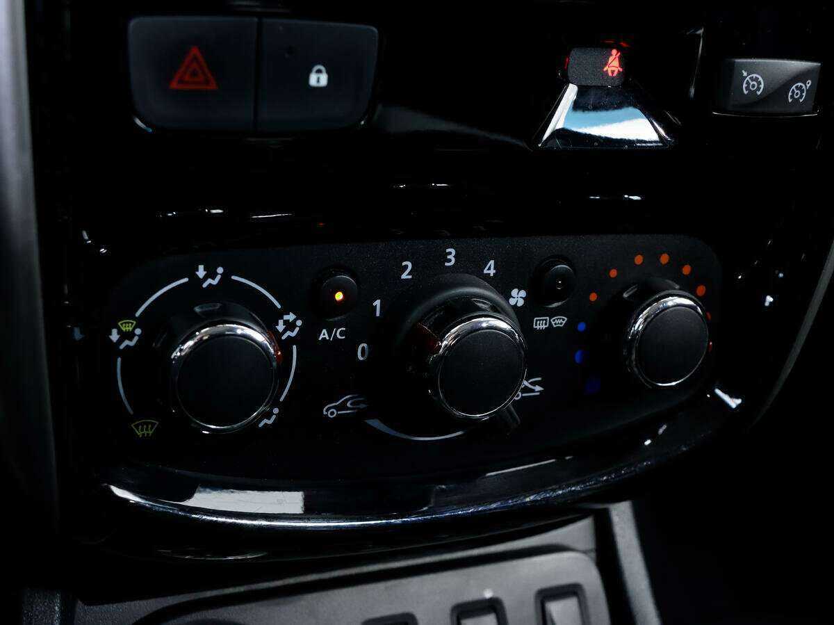 Nissan Terrano с пробегом — 2017 год. Фото: #14