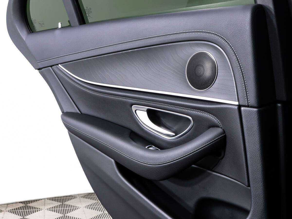 Mercedes-Benz E-Класс с пробегом — 2018 год. Фото: #13