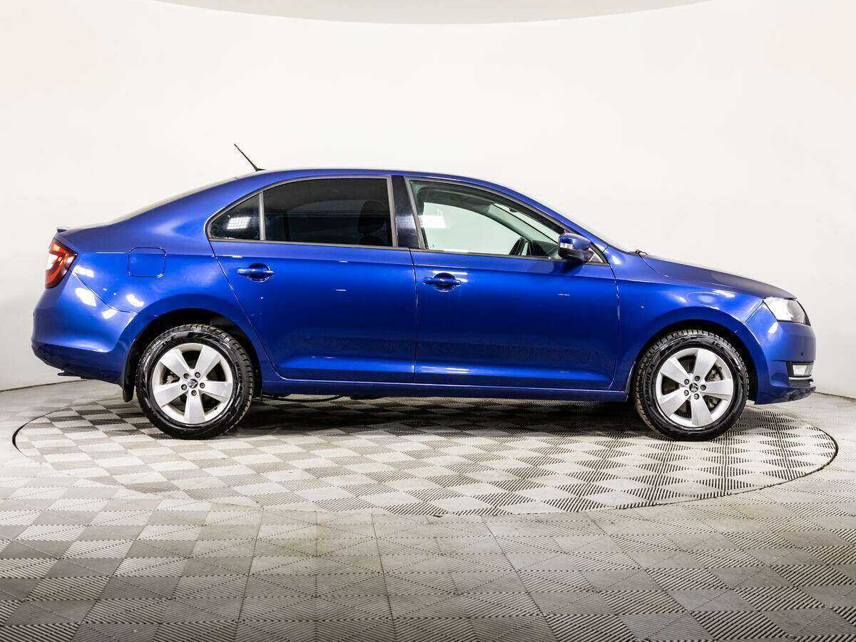 Skoda Rapid с пробегом — 2017 год. Фото: #3
