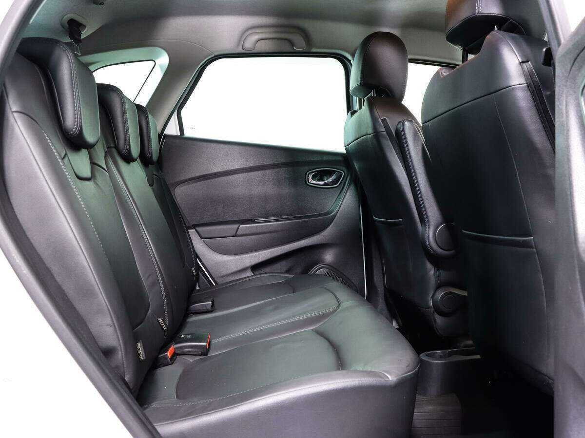 Renault Kaptur с пробегом — 2016 год. Фото: #12