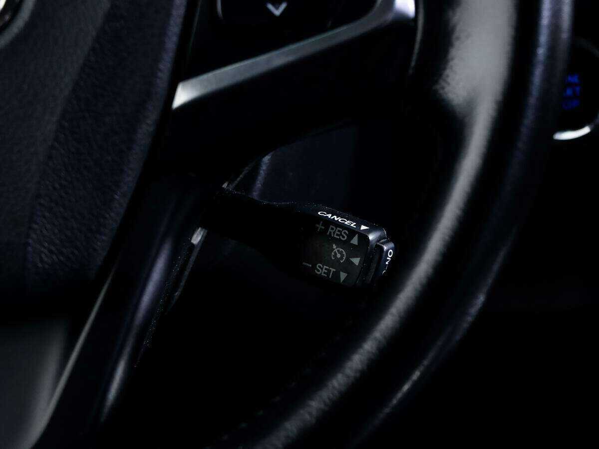 Toyota Camry с пробегом — 2017 год. Фото: #15