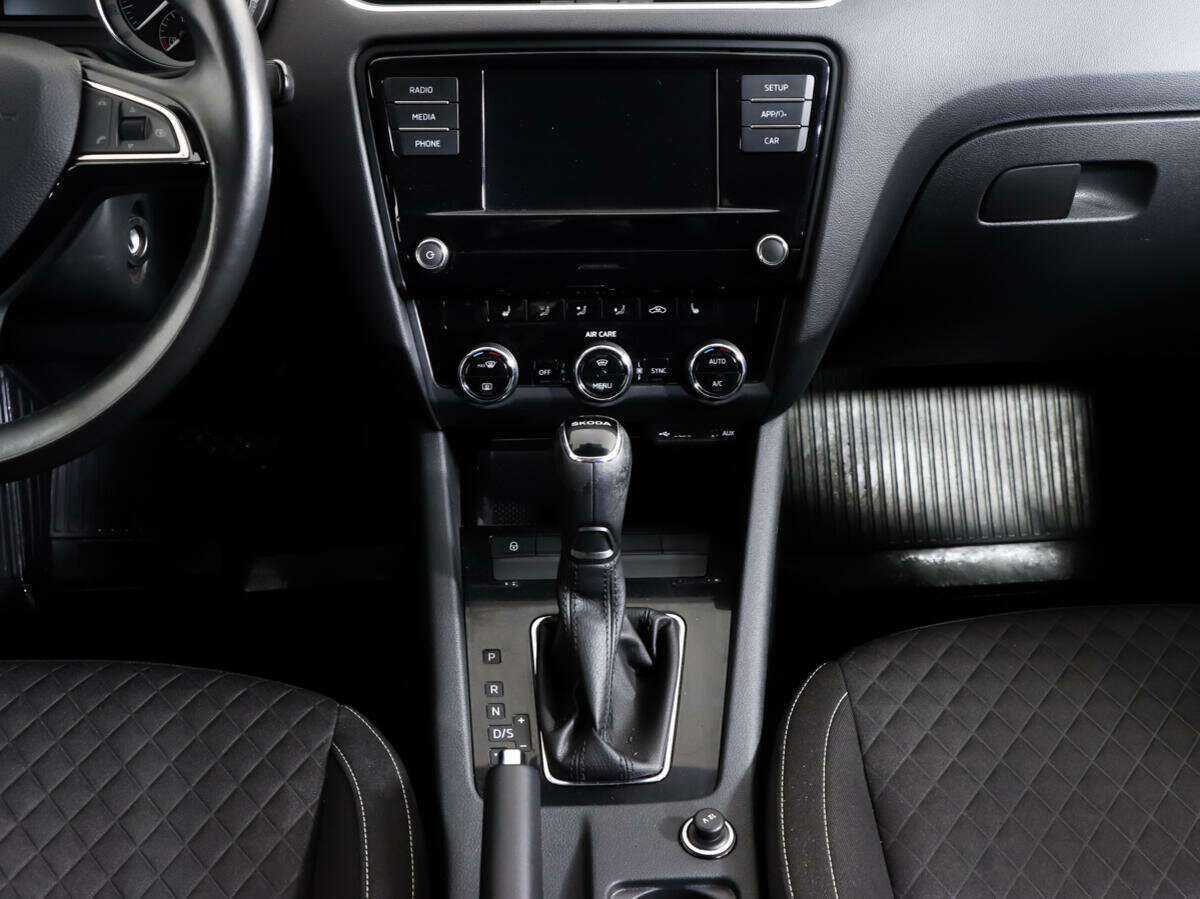 Skoda Octavia с пробегом — 2017 год. Фото: #9