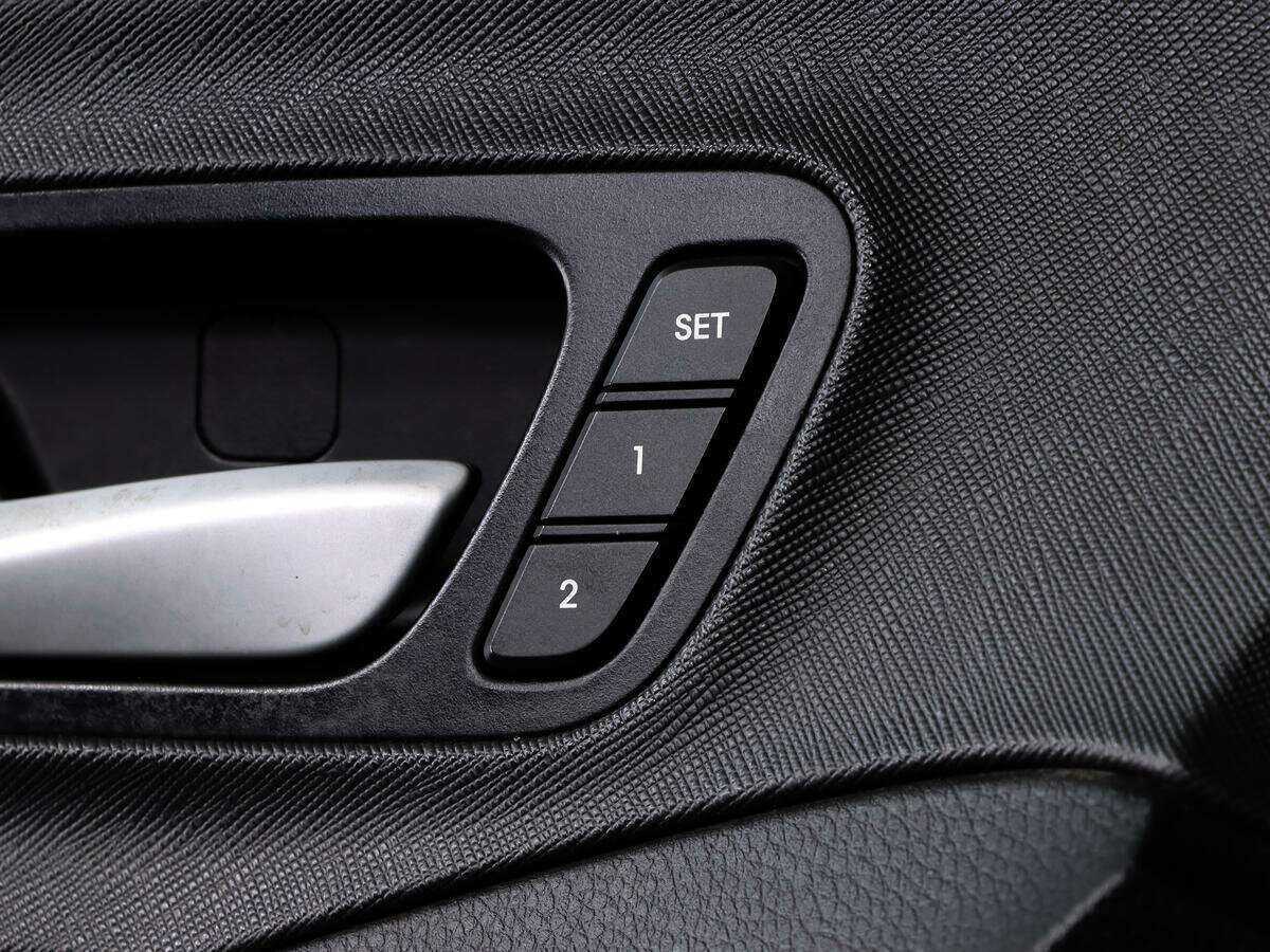 Hyundai Santa Fe с пробегом — 2016 год. Фото: #14