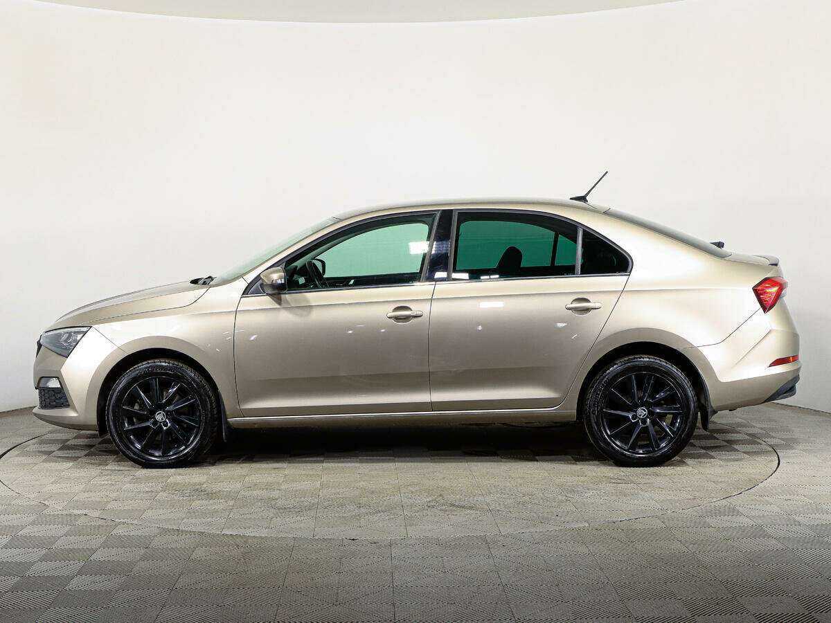 Skoda Rapid с пробегом — 2021 год. Фото: #6