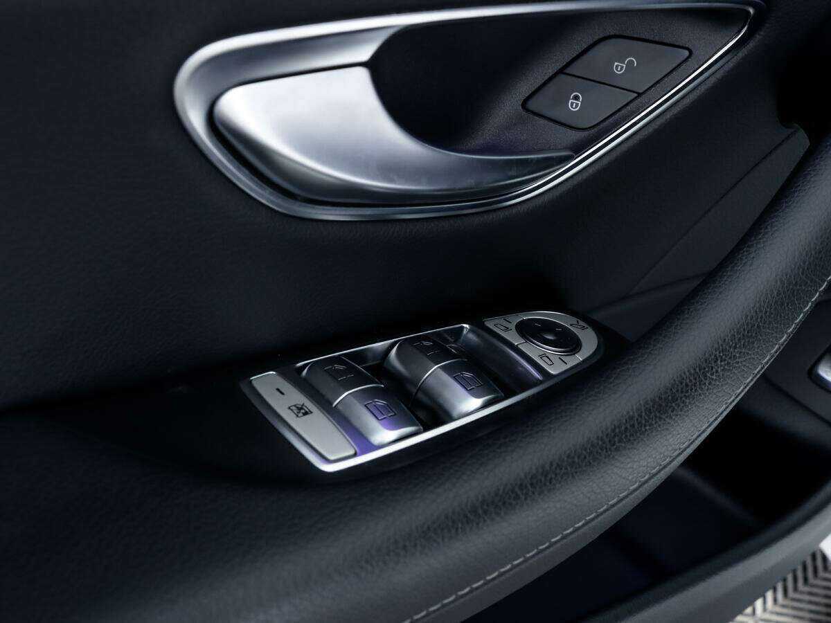 Mercedes-Benz E-Класс с пробегом — 2017 год. Фото: #11