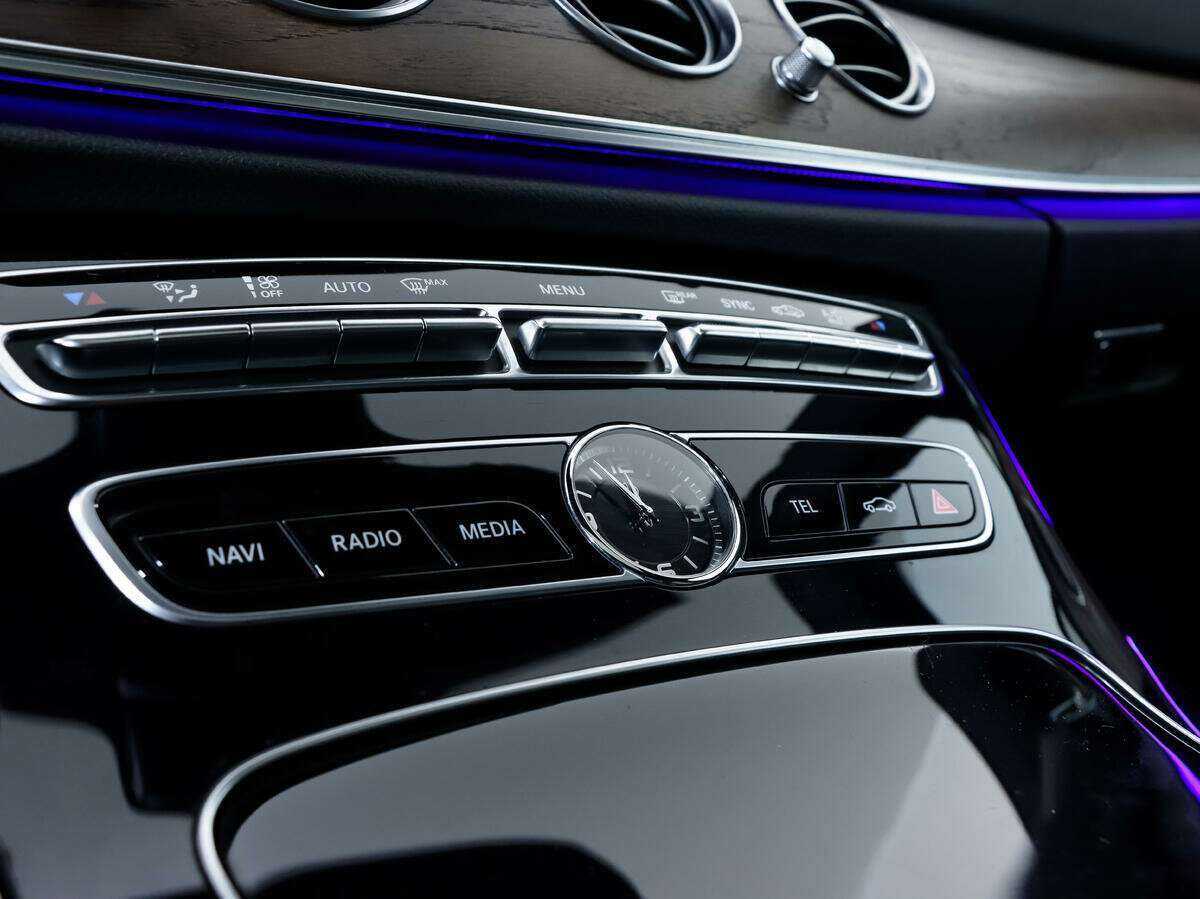 Mercedes-Benz E-Класс с пробегом — 2017 год. Фото: #16