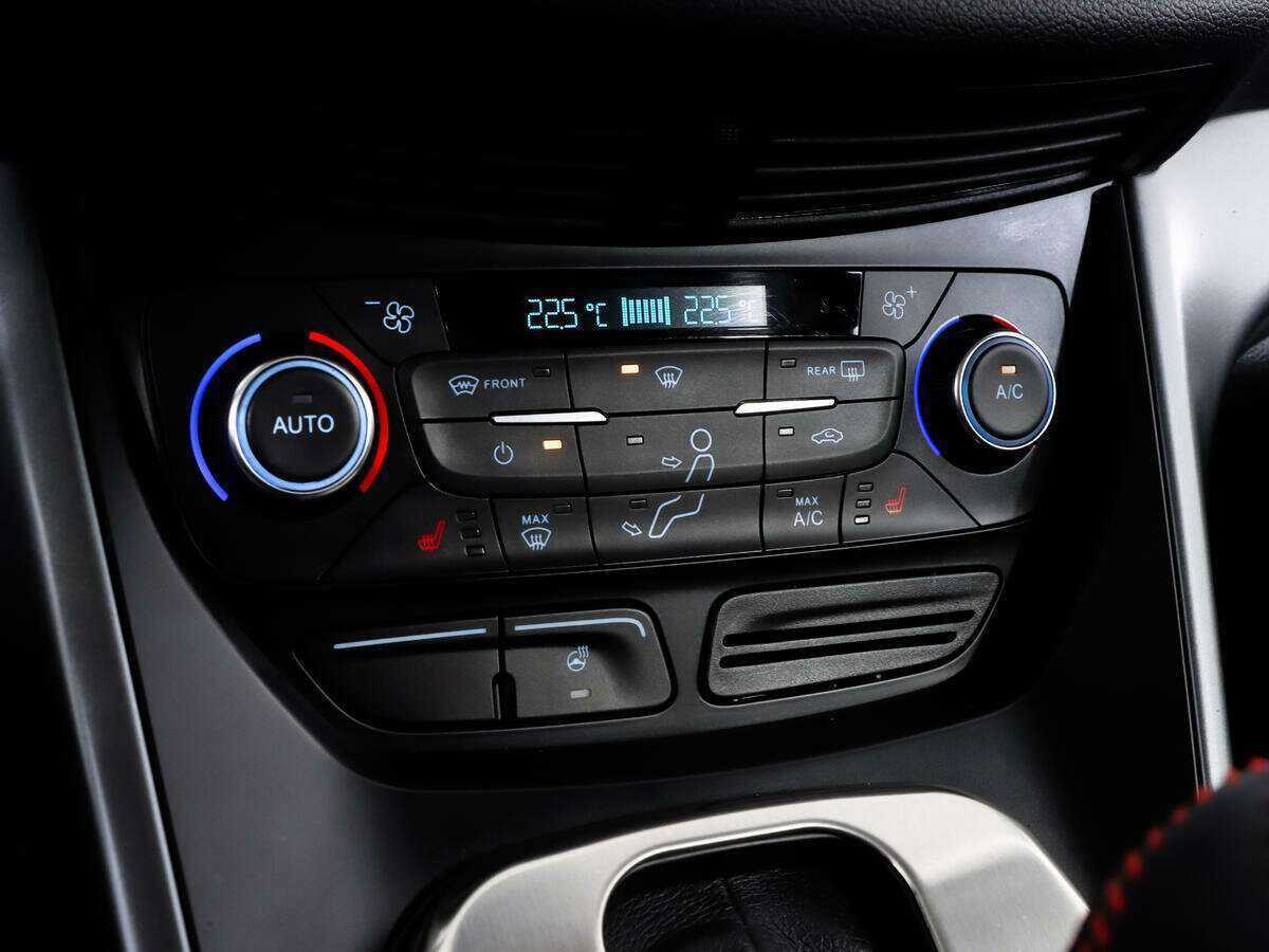 Ford Kuga с пробегом — 2017 год. Фото: #14